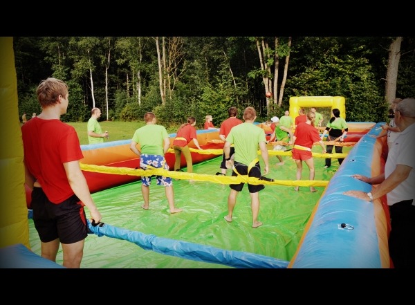 Mega stalo futbolas — nuoma